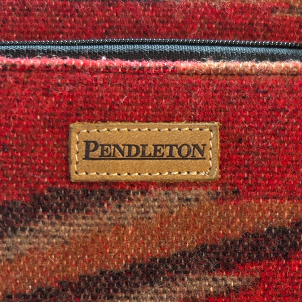 Pendleton Red and Tan Crossbody Bag - Picture 2 of 10